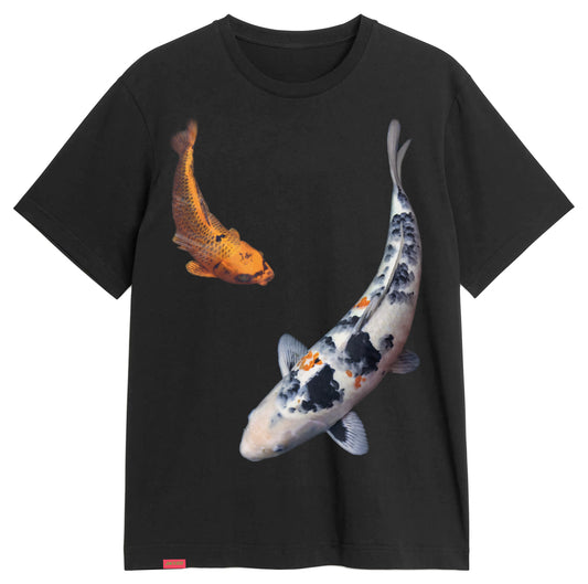 61041005_JU_SS_TEE_KOI_BLACK.jpg